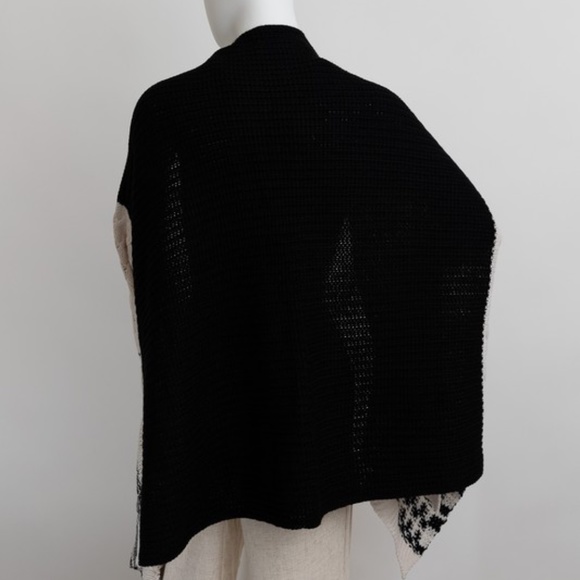 017  Cozy Color Block Knit Pockets Poncho Cardigan - Picture 7 of 10